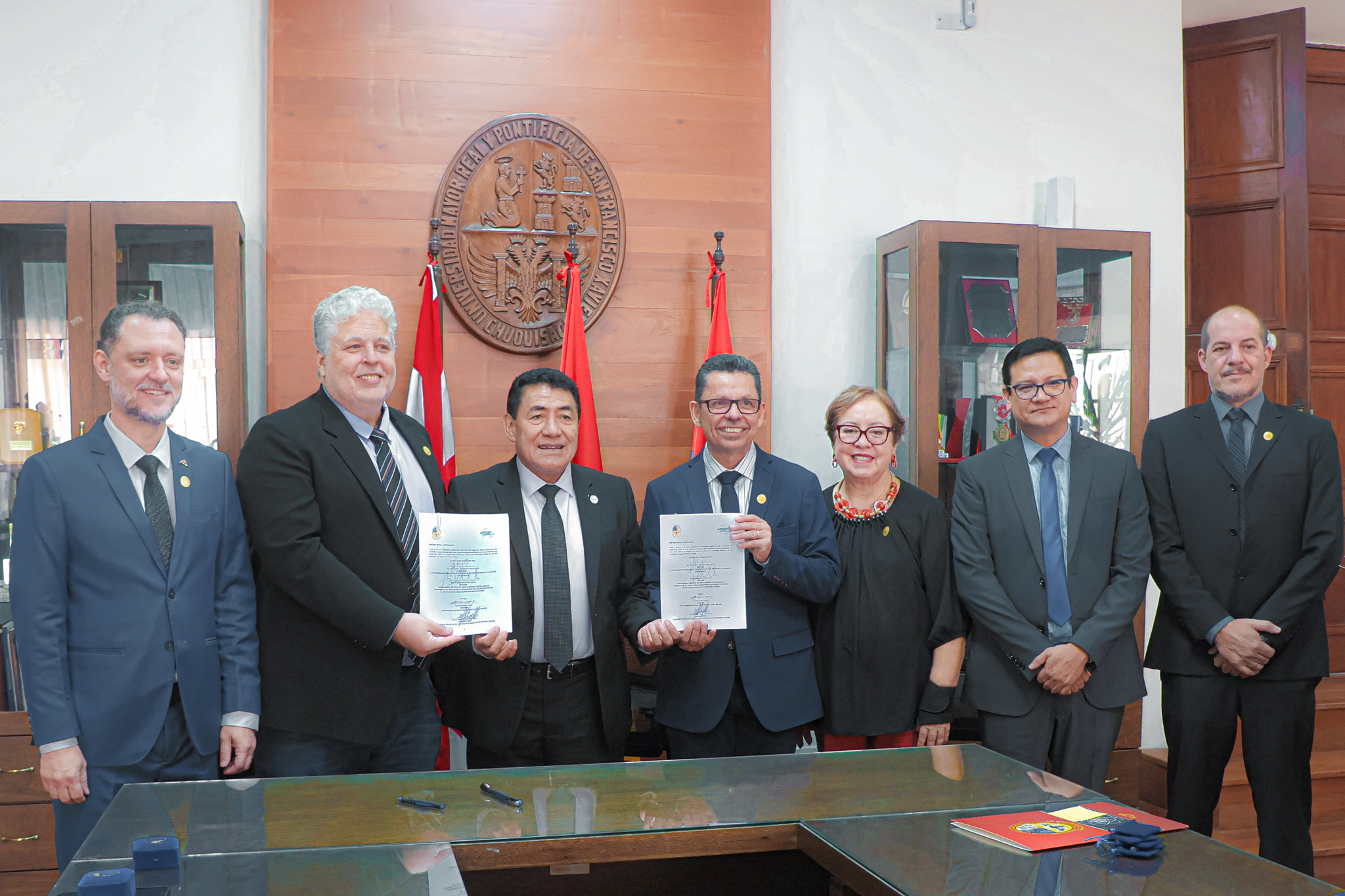 Apiesp firma acordo com universidade mais antiga da Bolívia